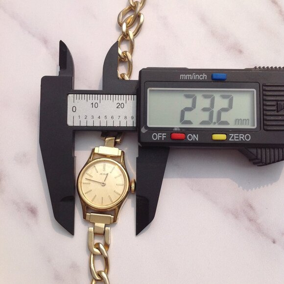 Acura Ladies Automatic Watch by Limited Edition by Le Tourneau Swiss Gold - Picture 15 of 15